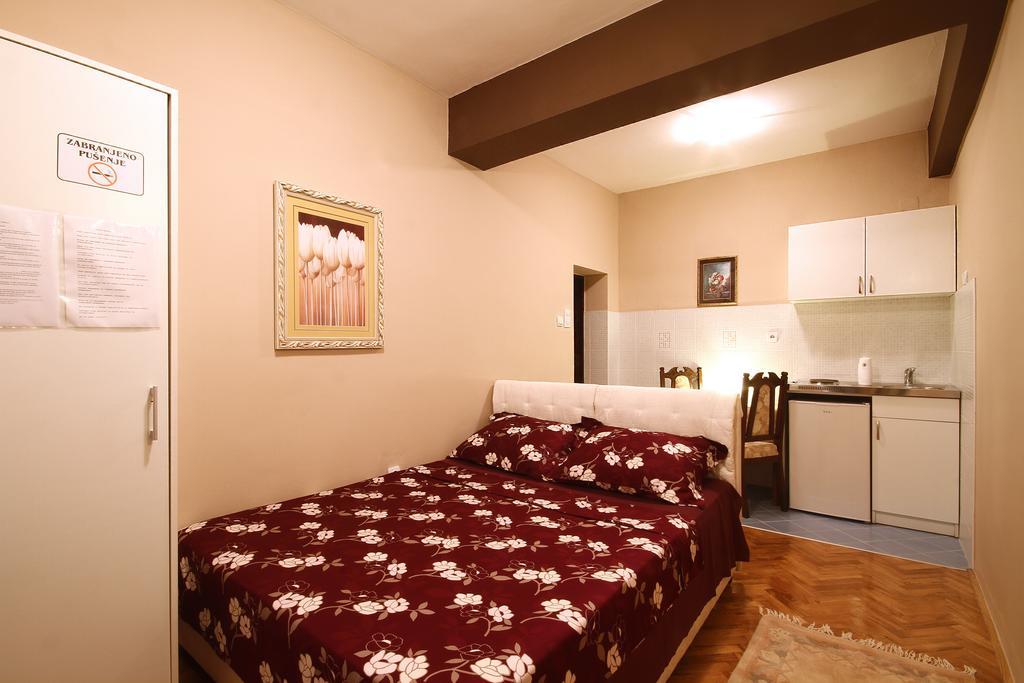 Apartments Vila Galileo Budva Zimmer foto